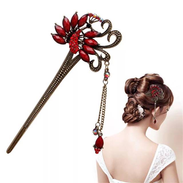 Tusuk konde hair Sticks motif peacock berlian merah imitasi