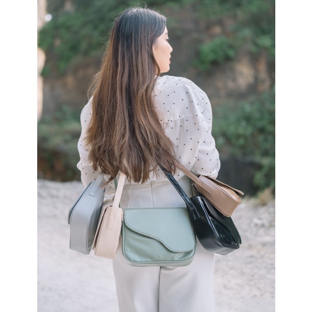 FLICKA SLING BAG DD 48