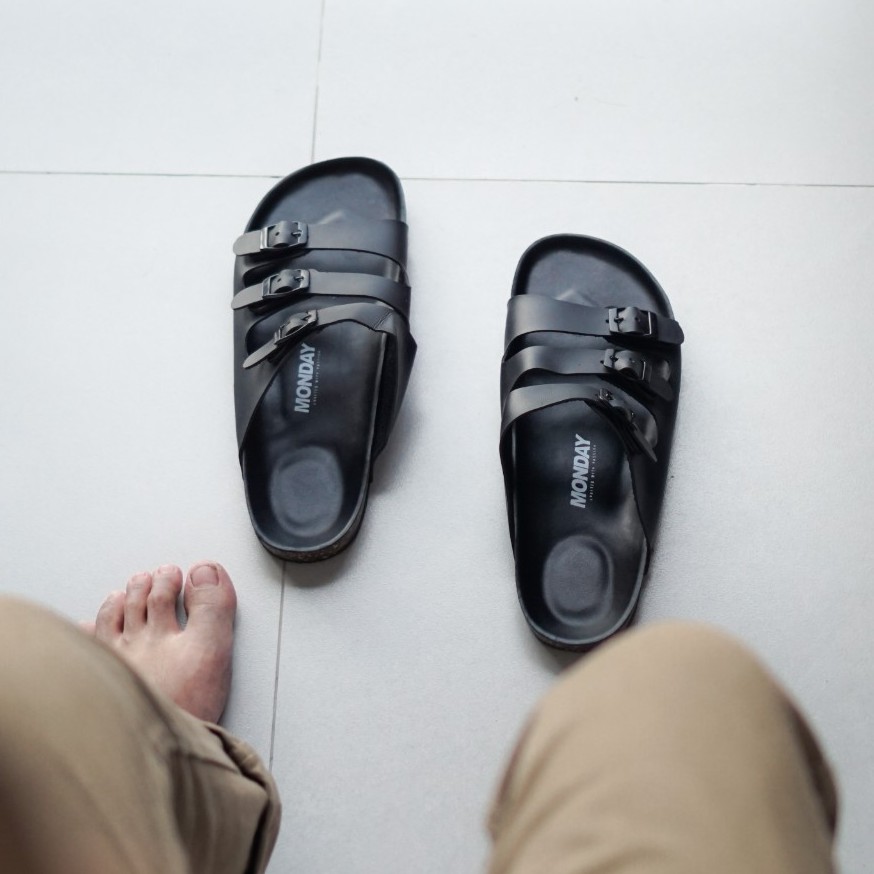 Licht Black | 39-45 | Sandal Strap Kulit Santai Casual Ori Pria Cowok Sendal Original | FORIND x Story of Monday Mndy