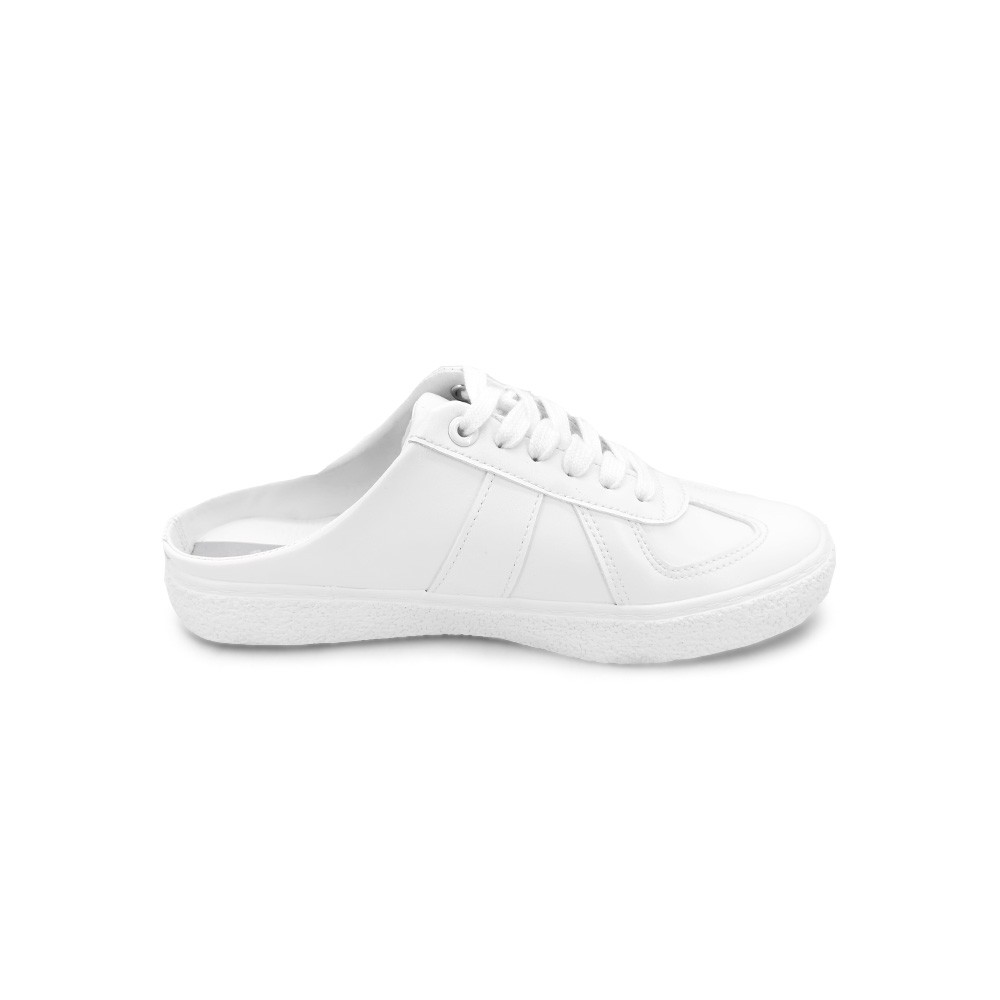 bata white canvas shoes