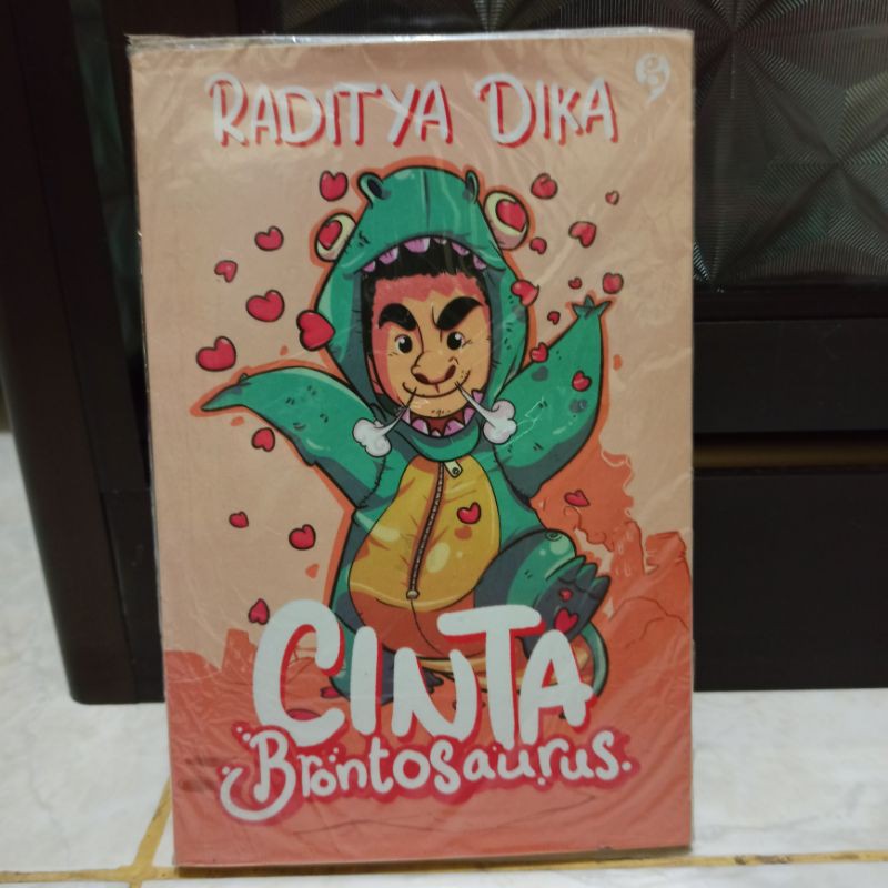 Novel Cinta Brontosaurus By Raditya Dika Cover Baru Original Shopee Indonesia