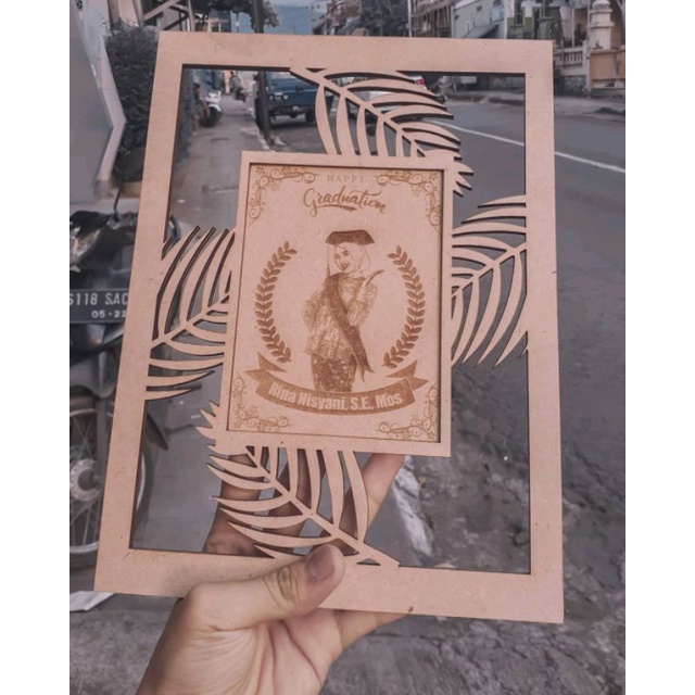 FRAME FOTO GRAFIR LASER KAYU/MDF