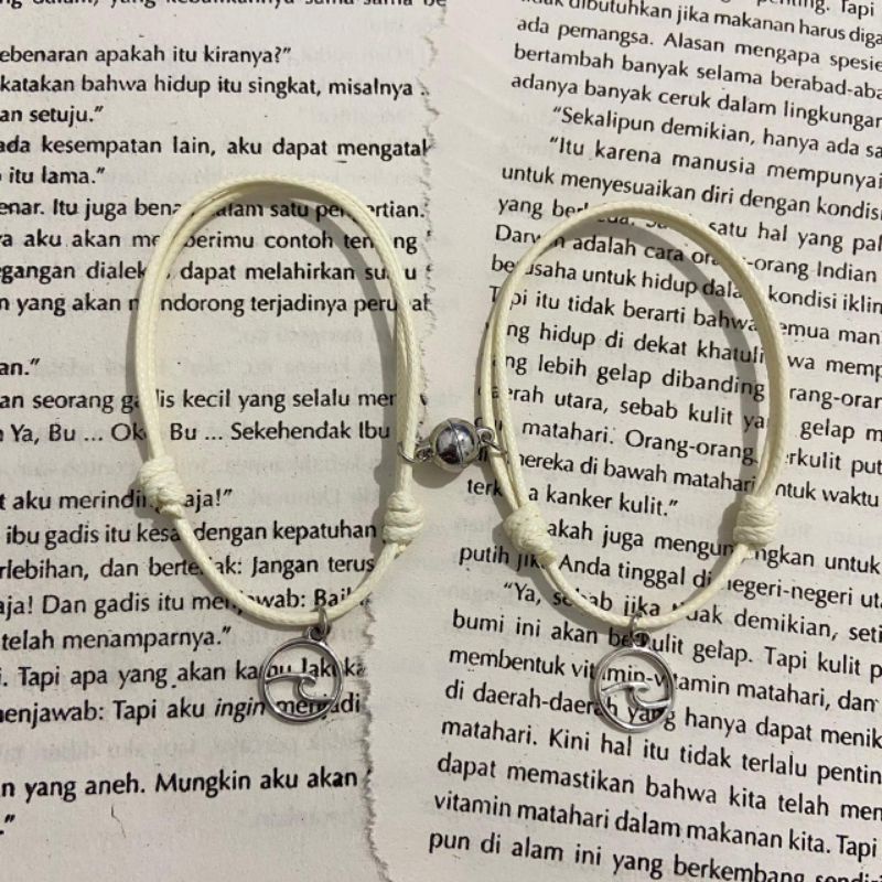 (SEPASANG) - Gelang couple karakter Round+magtet