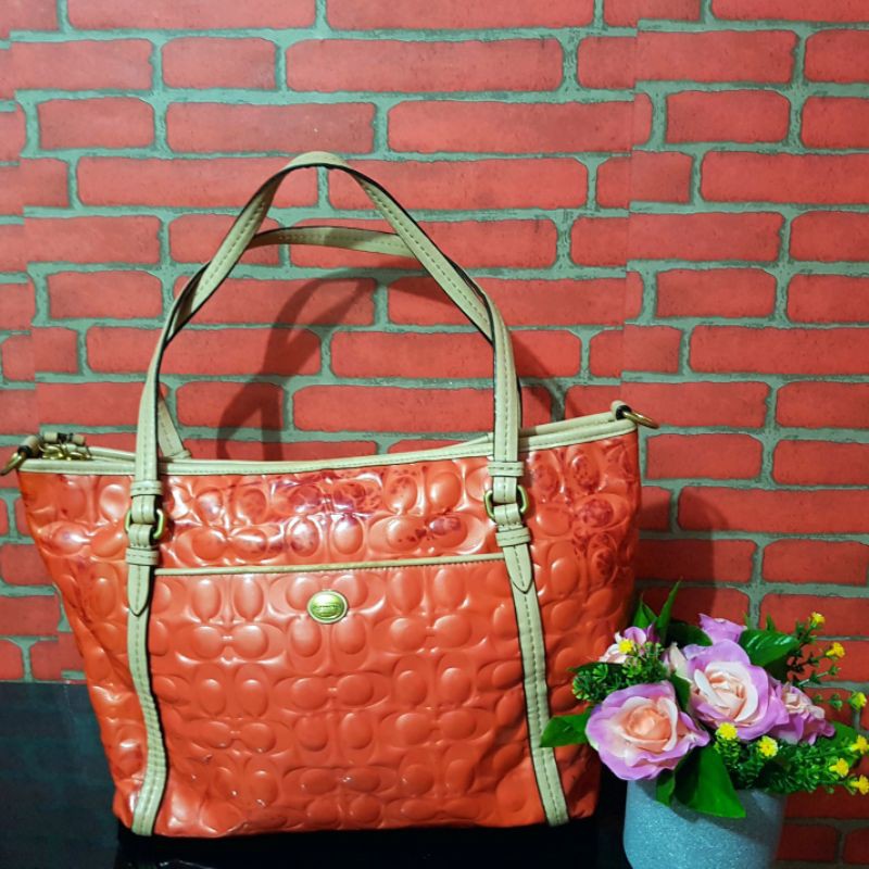 Preloved Tas Coach Glossy transfer warna