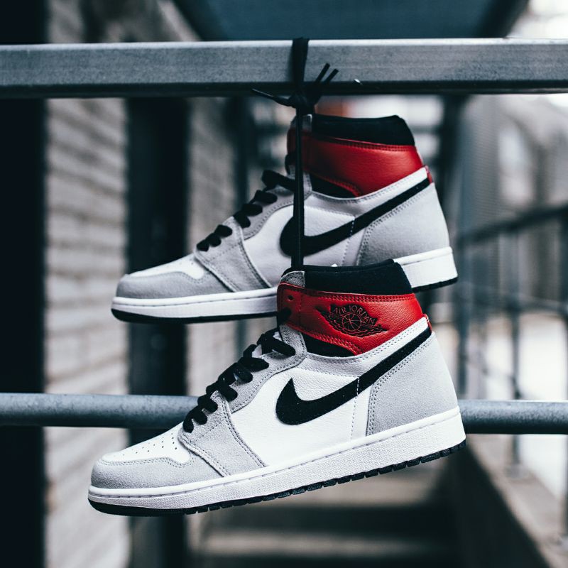 air jordan 1 red grey