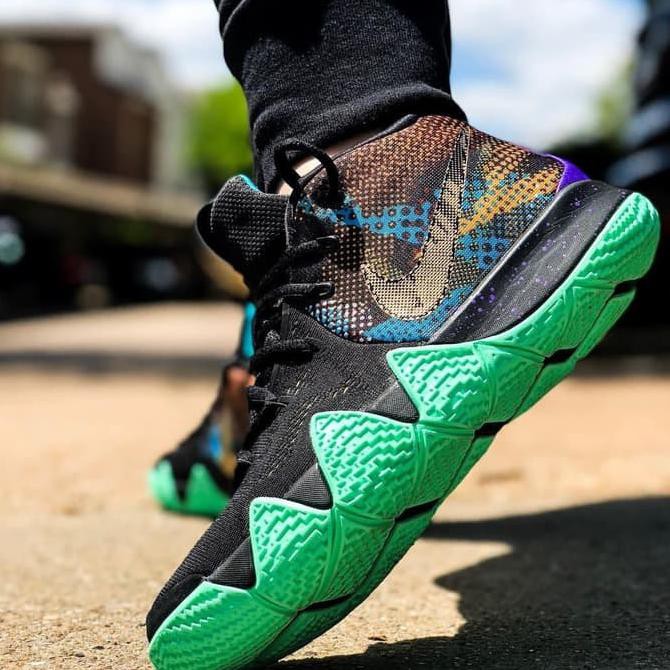 PR00M000 Nike Kyrie 4 "Mamba Mentality" Murah