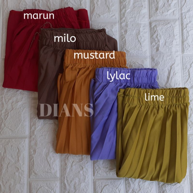 Hot Pants Plisket | Celana Santai Wanita Plisket