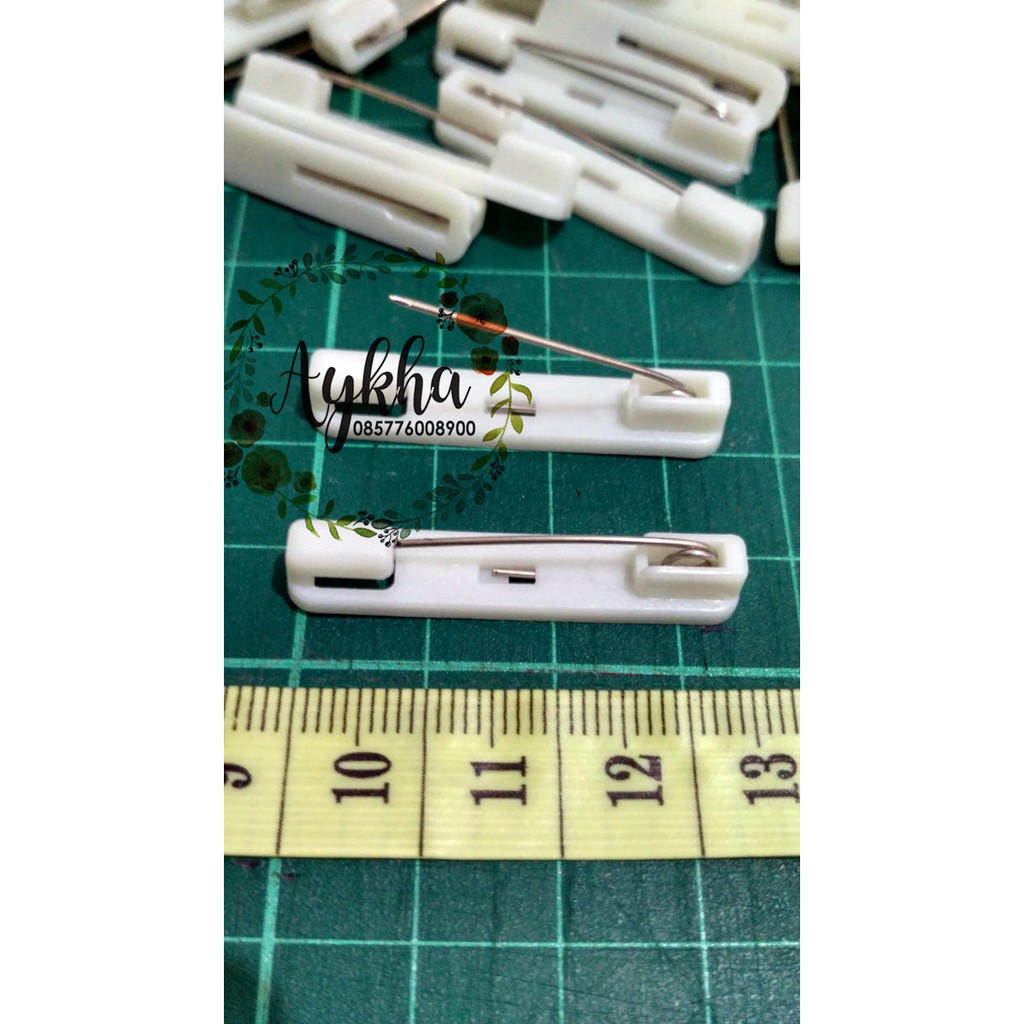 

3,5cm Isi 144pcs Peniti Plastik Pin Bros Nama Dada Nametag 1,5 Inchi