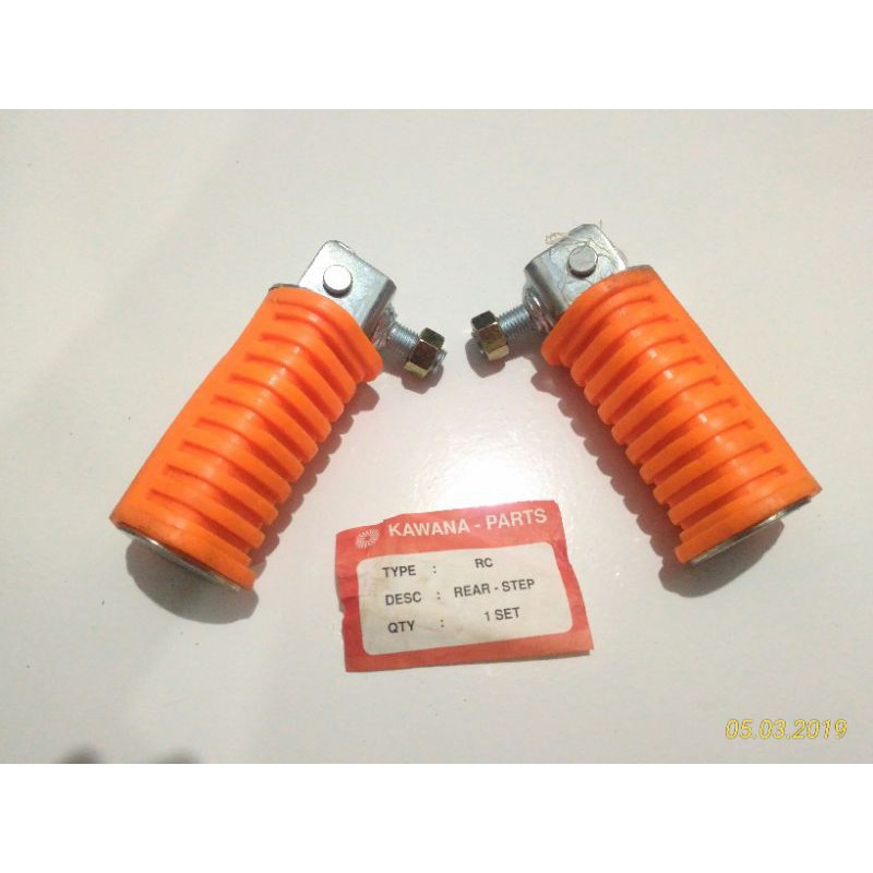 Footstep - Foot Step Belakang Suzuki RC - RC80 - RC100 - CRYSTAL - BRAVO - TORNADO ORANGE