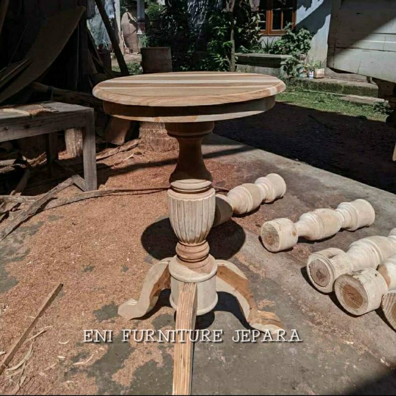 Meja Sudut Lingkaran Jati - Meja Lampu Jati - Meja Nakas Jati - Meja Bedside Murah - Nakas Jati Mura