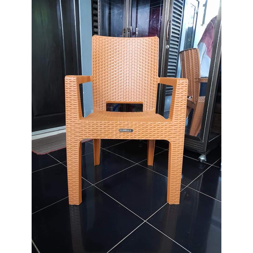 kursi plastik rotan napolly 8R3 / kursi teras/ kursi santai / kursi rotan sintentis / kursi napolly