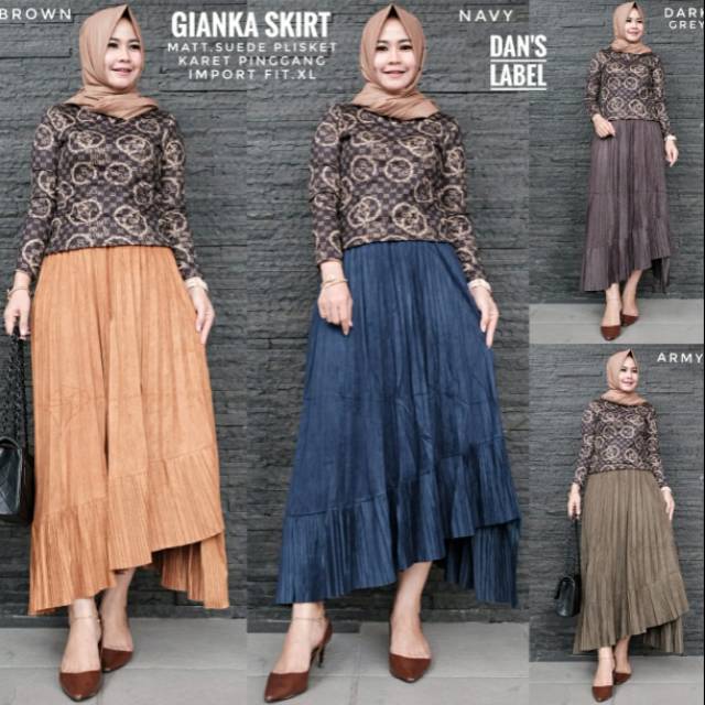Gianka skirt by dans label