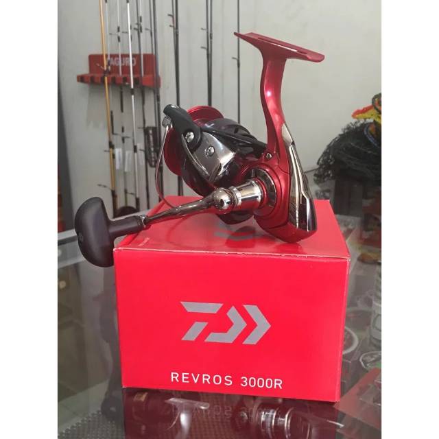 Reel Pancing - Reel Daiwa Revros 3000 R