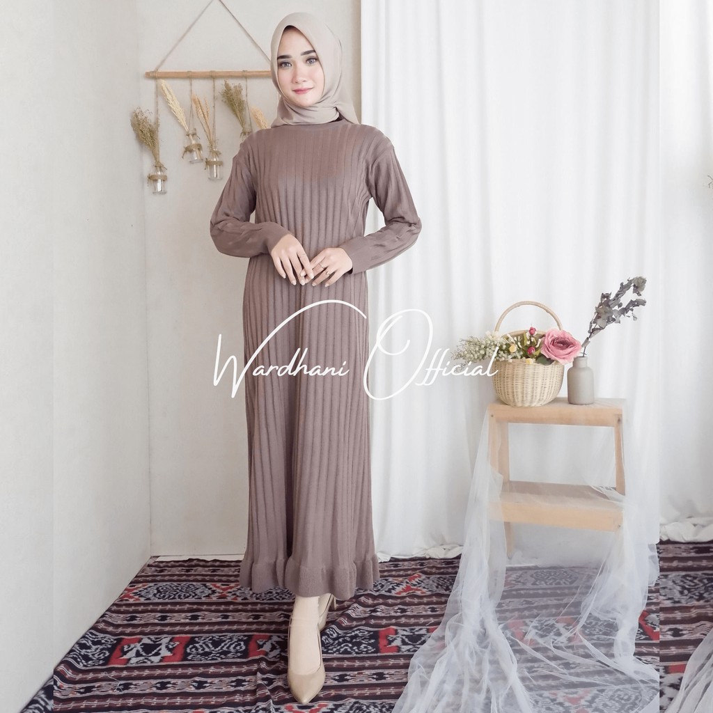 Dress Rajut  Wanita  Elia Warna Burgandy All Size Fit L 