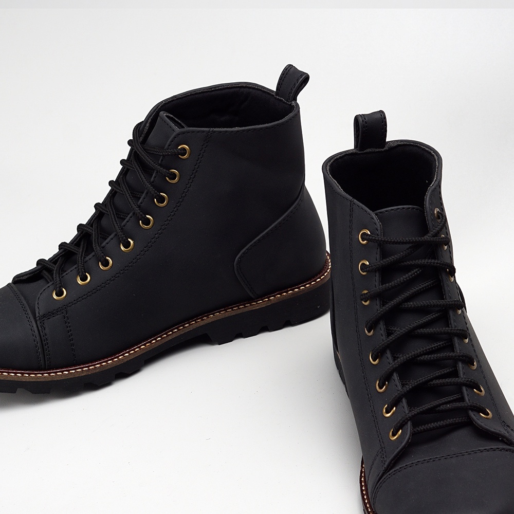 FLEMING BLACK |ManNeedMe x TRAGEN| Sepatu Boots Pria Sepatu Boot ORIGINAL