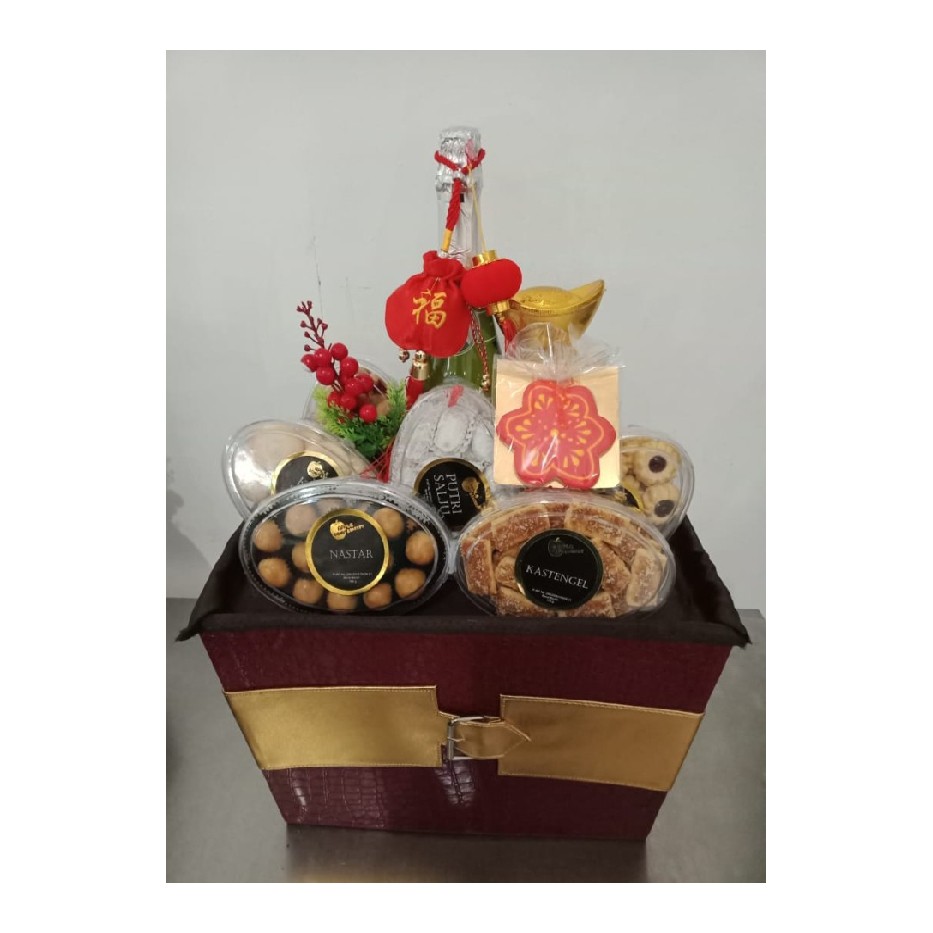 

Unik Donut Parcel Kue 4 Imlek Bakery - Hampers Murah Paket Apple