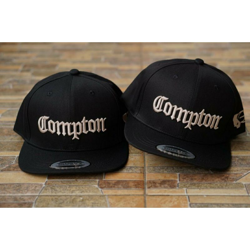 Topi Snapback Compton Cream logo Import