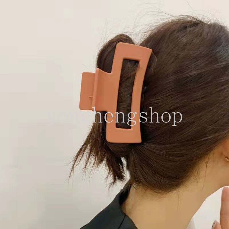 Jepit Rambut Cakar Bentuk Persegi Warna Matte Gaya Simple Elegan Untuk Wanita