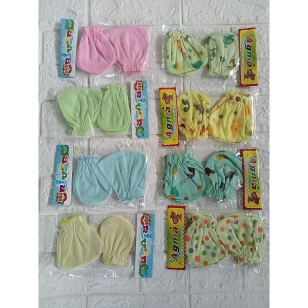 sarung tangan dan sarung kaki bayi polos/motif