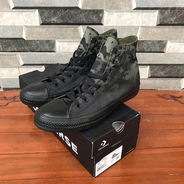 converse gradient camo
