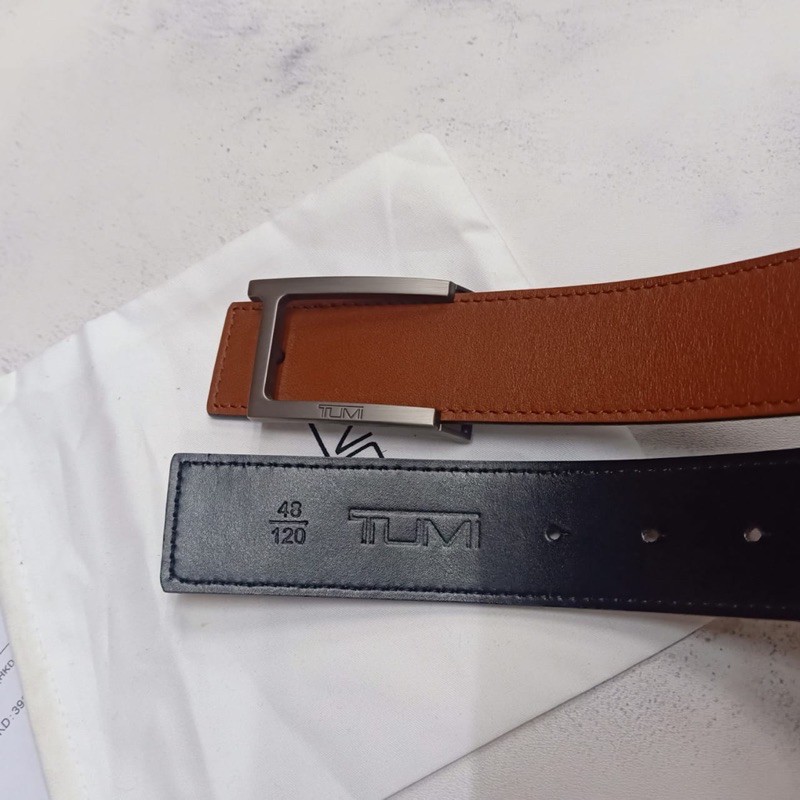 Tumi T buckle Leather reversible belt