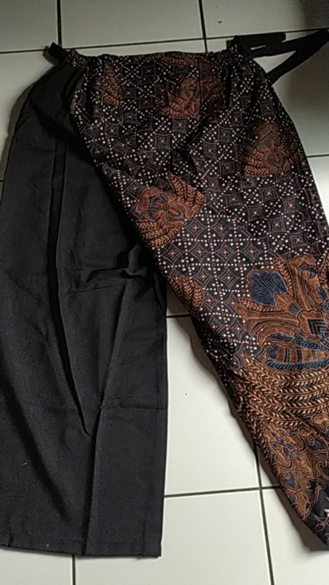 Batik Solo Sarung Batik Celana Parisogan Alethea Katun Grounding Sragenan