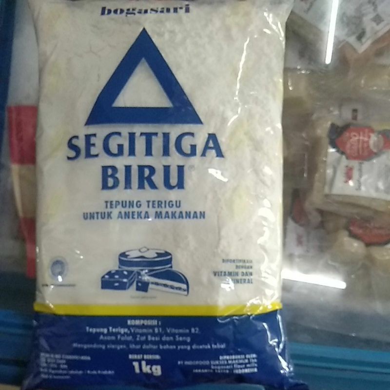 

SEGITIGA BIRU Tepung Terigu Untuk Aneka Makanan 1kg