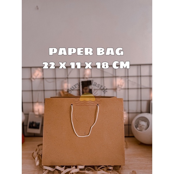 

Paper Bag / Tas Kertas Polos Warna Coklat Ukuran 22 x 11 x 18 CM (Roll Mini)