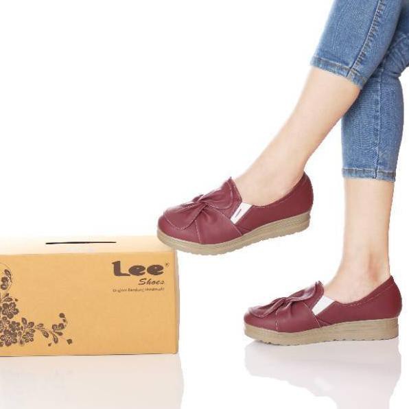 Modern.. BEST SELLER LeeShoes warna BIRU dan MARUN sepatu original sol karet ringan good quality KOD