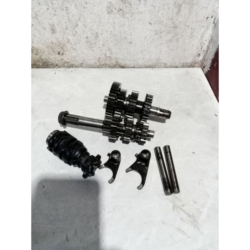 Original gigi rasio kawasaki blitz r blitz joy satu set tinggal pasang