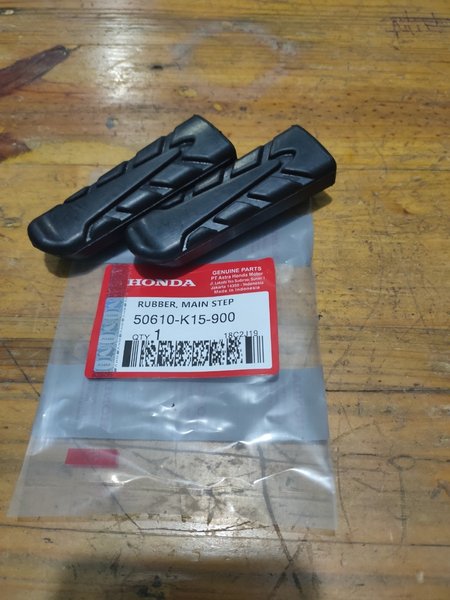 1PSG KARET STEP DEPAN HONDA CB150R STREETFIRE NEW K15G 2015-2018