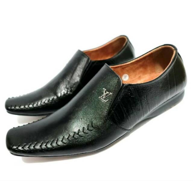 Sepatu Pantofel LOUIS VUITTON Kulit Asli / Pantofel Pria / Sepatu Formal LV Kulit Asli Murah - 316