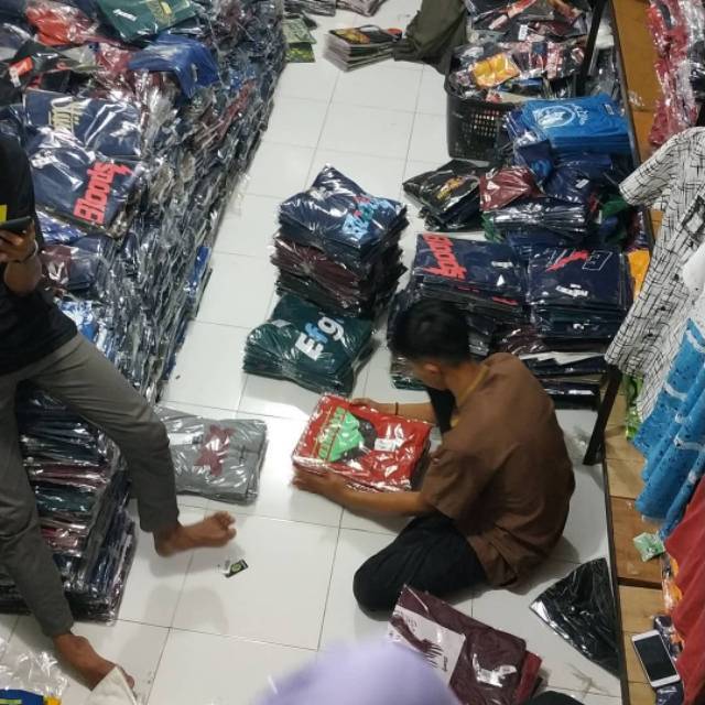 

PAKET 1 LUSIN (ISI 12 LEMBAR) LEBIH HEMAT MOTIF RANDOM