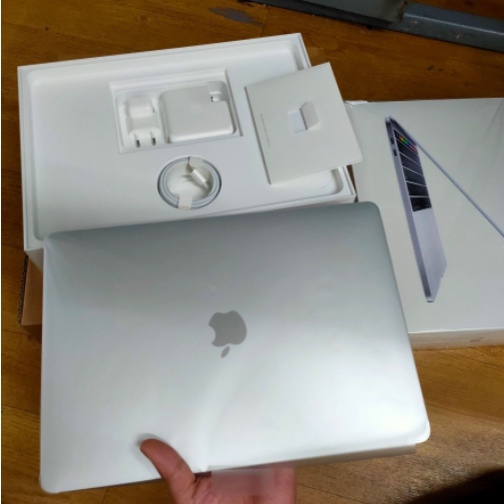 BNOB Apple MacBook Pro Touch Bar 2018 MR962 ID RESMI IBOX 15 inc 256GB