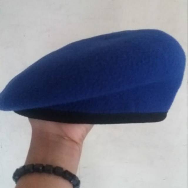 Baret camel polyester airud ,biru
