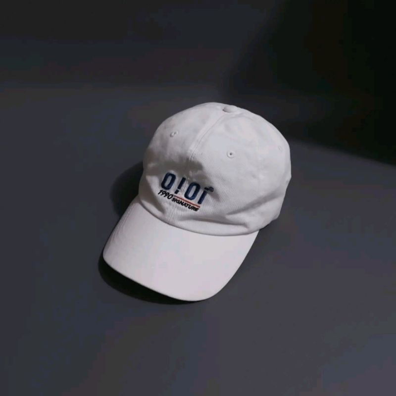 Cap / Topi OiOi White Second Import