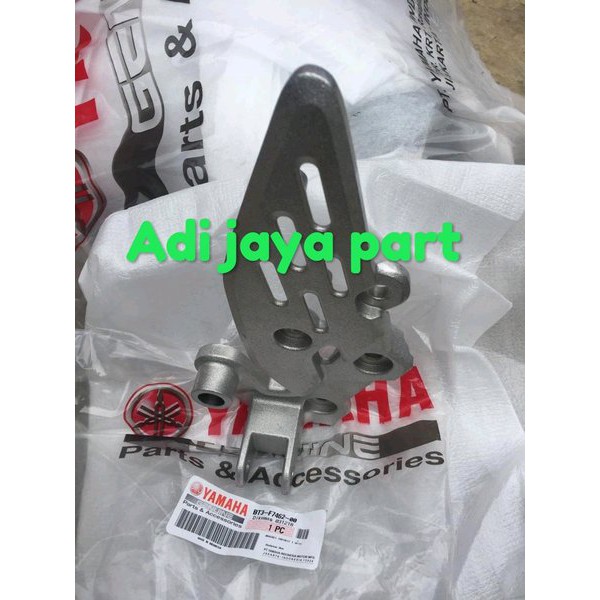 breaket footstep vixion R depan kanan original ygp