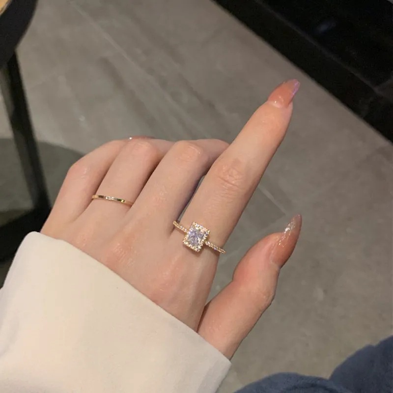 Cincin Berlian Imitasi Bentuk Persegi Geometris Gaya Korea Jepang