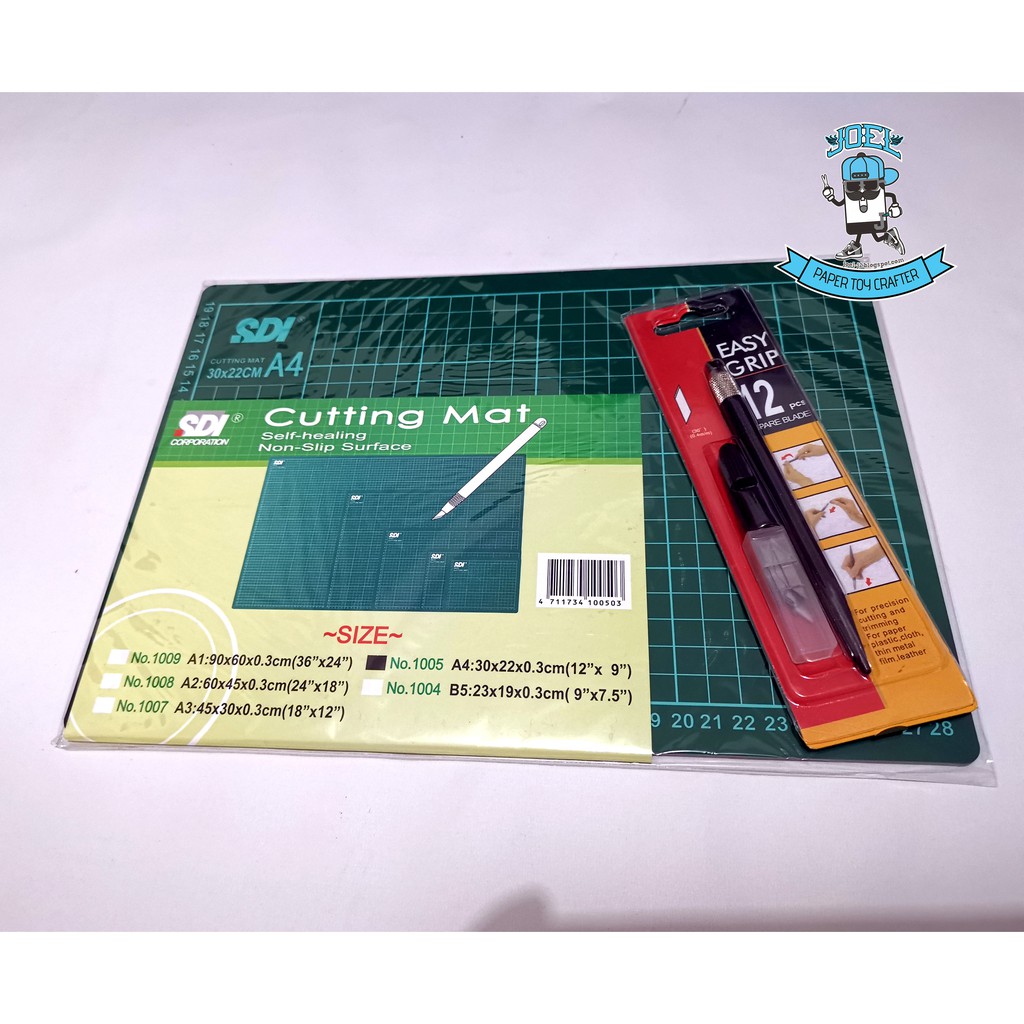 

Cutting Mat A4 + Art Knife