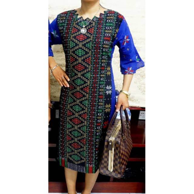 Dress katun motif ulos