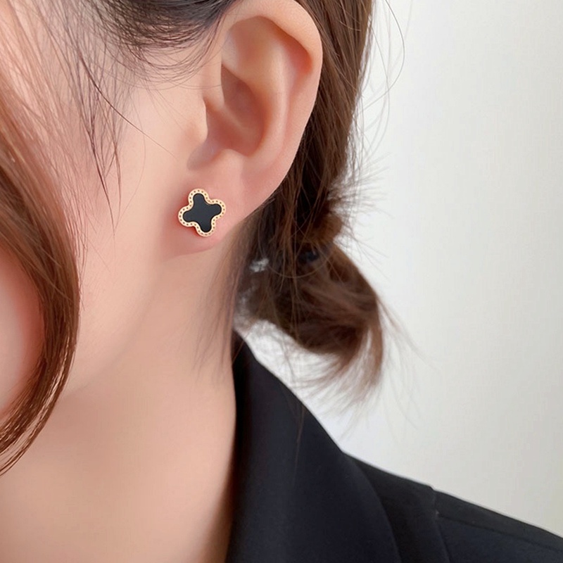 Anting Tindik Titanium Anti Karat dan anti luntur asli hitam Bunga semanggi Lucky aksesoris perhiasan