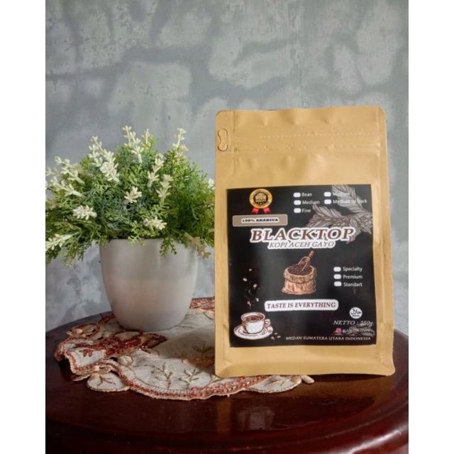 

Blacktop Kopi Arabica Gayo Standart Quality 250g