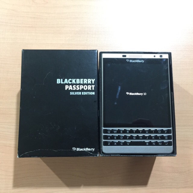 Blackberry Passport Silver Edition