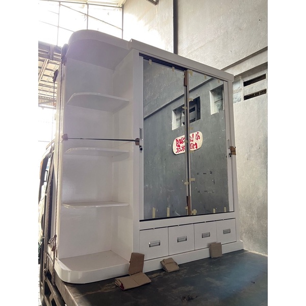 Lemari baju modern minimalis cianjur