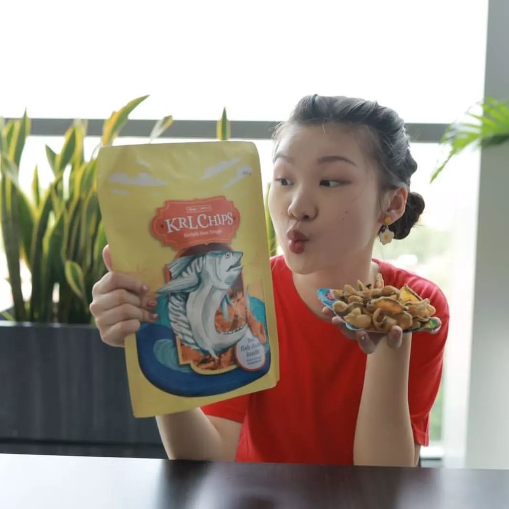 KUANGS X LOCCA KRL CHIPS KERIPIK IKAN TENGGIRI 200GR | CEMILAN SEHAT IKAN ASLI