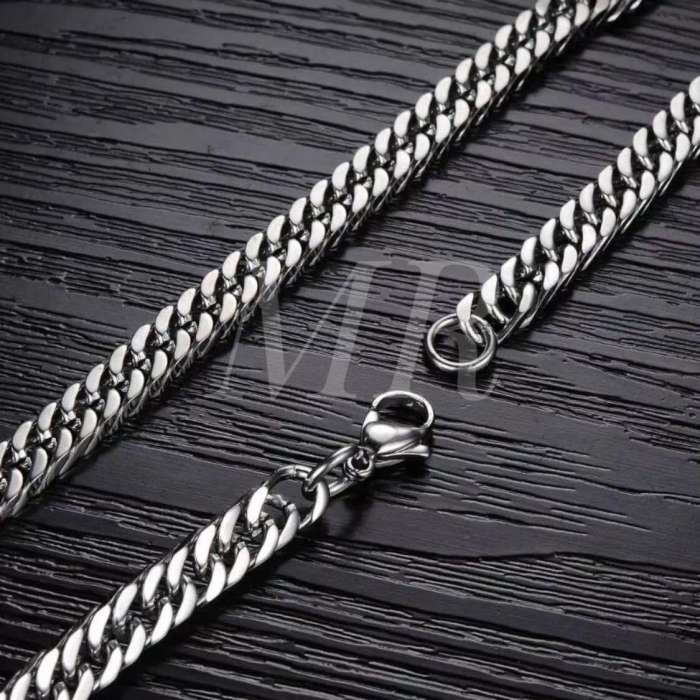 kalung rantai titanium / kalung rantai titanium terlaris / kalung tren masa kini