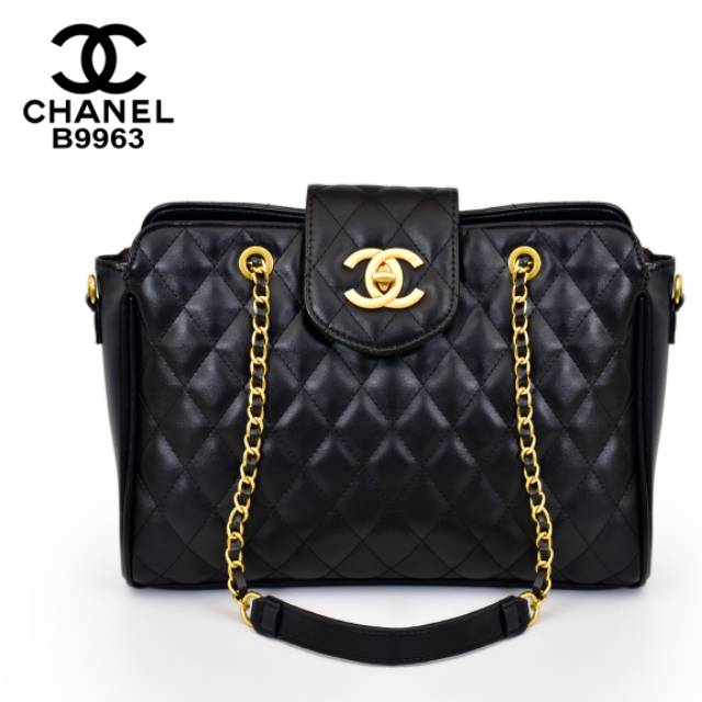 CHANEL VINTAGE SHOULDER BAGG