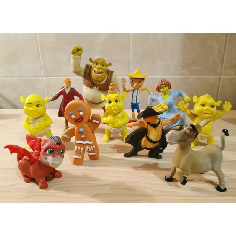 SHREK FIGURE MAINAN MCD HAPPY MEAL SHREK FIONA