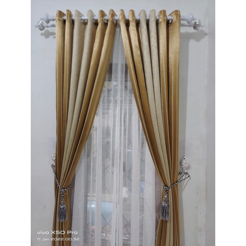 GORDEN Blackout HORDENG JENDELA Bludru Import Minimalis HORDEN korden Pintu Jendela Smokring Tebal 12 Ring-1 Pcs Finishing STEAM UAP--Vertical Gold