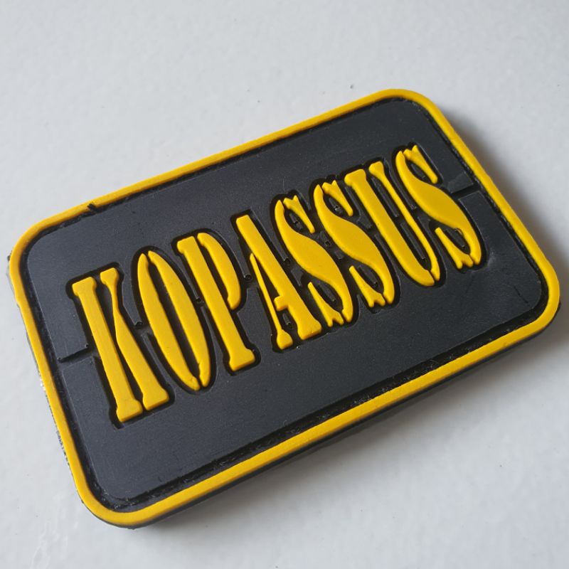 PATCH RUBBER LOGO TULISAN KOPASSUS KUNING/TEMPELAN EMBLEM KARET VELCRO TNI